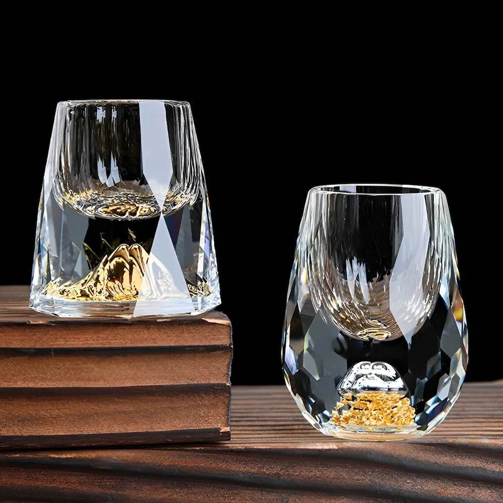 Copo Diamante Luxo com Fundo Duplo e Lascas Douradas para Baijiu, Licor, Cachaça, Tequila e Shots | Haustter